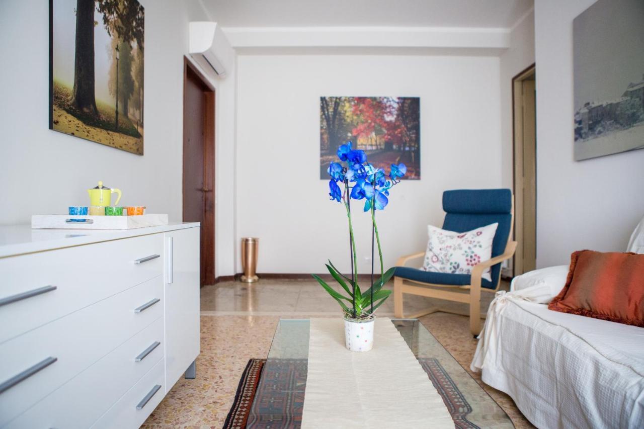 Parma A Due Passi Dal Duomo Apartment エクステリア 写真